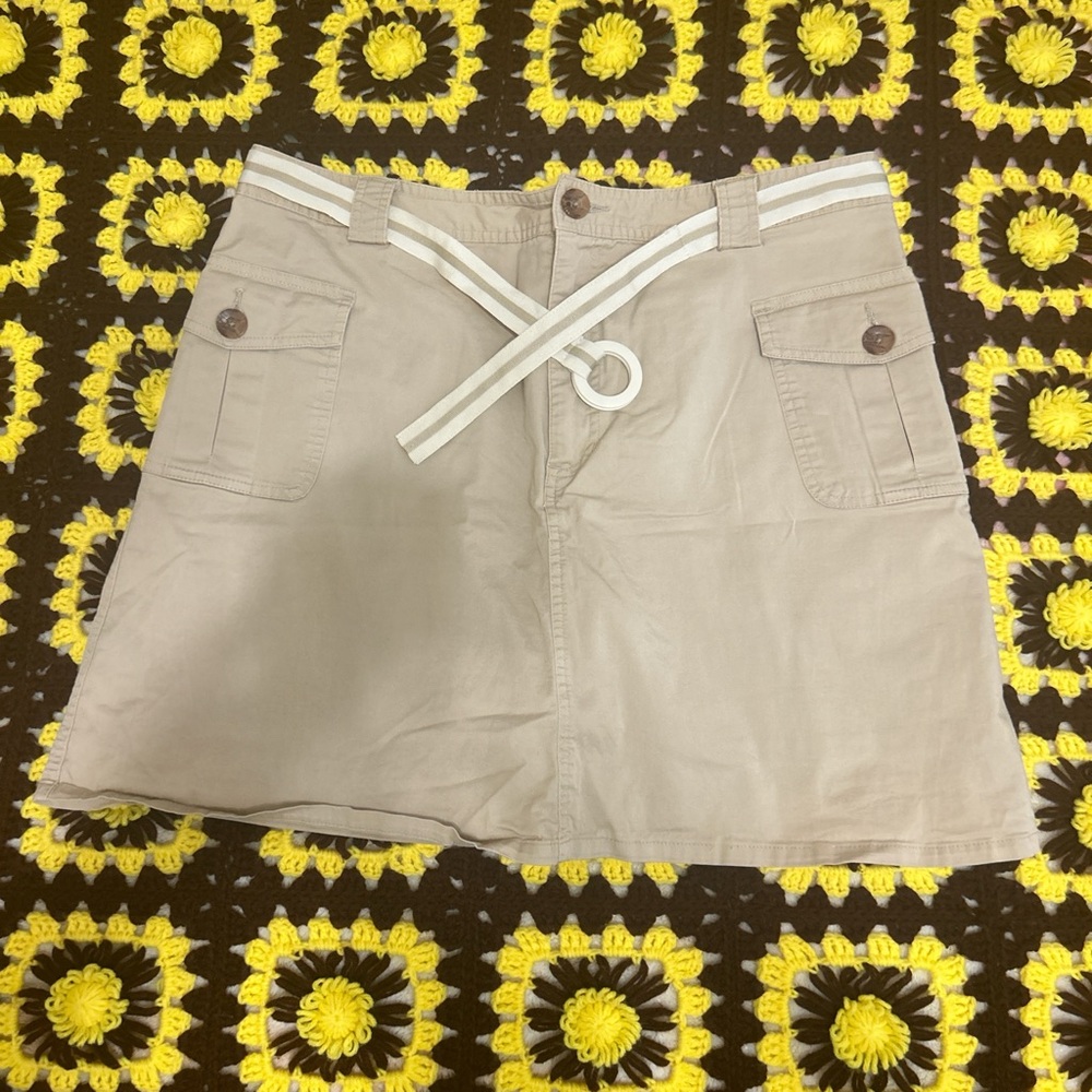White Stag Tan & Beige Mini Skirt With a Cute Belt